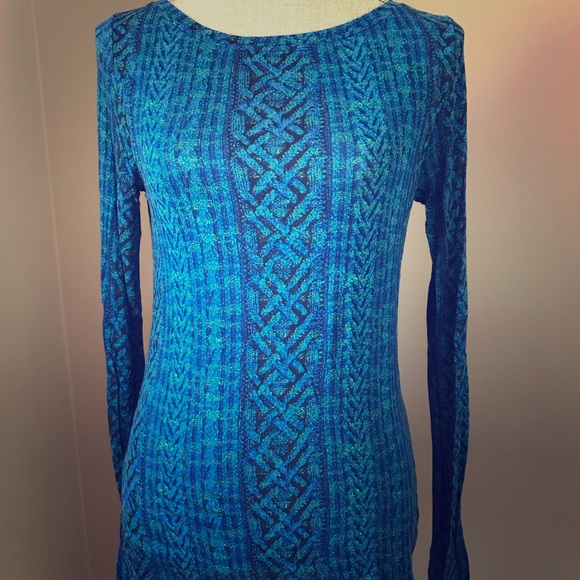 Shirt - Picture 1 of 2